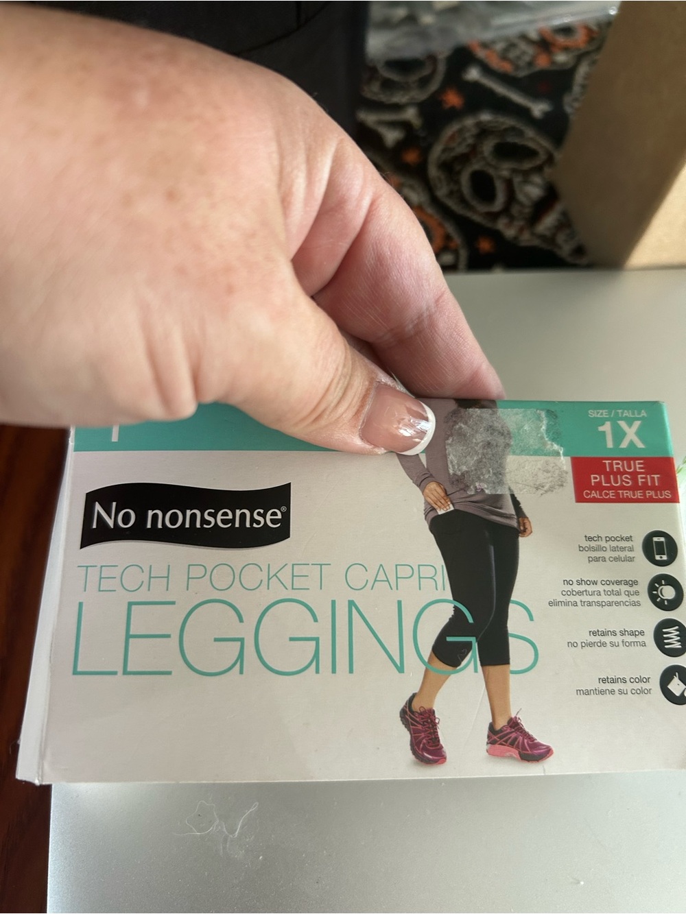 No nonsense Tech Pocket Capri Leggings - Black
